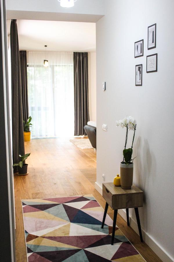 8Ight Apartamento Braşov Exterior foto
